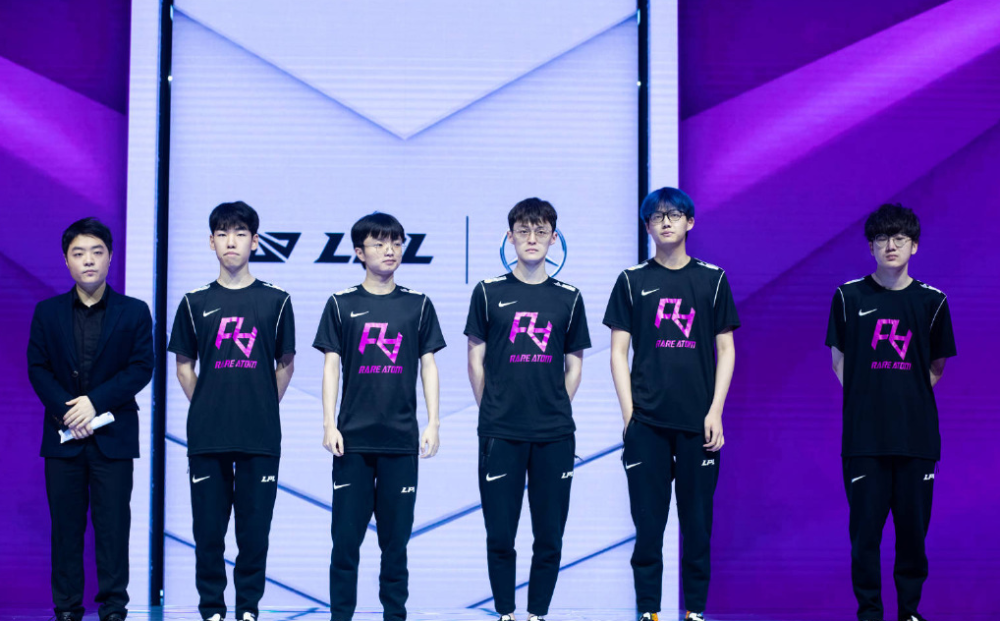 学院附属中 学院附属中