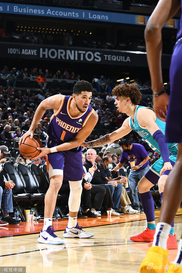 场比赛中亟 场比赛中亟