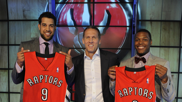 官方：米利唐伤退，巴西队递补征召弗拉门戈中卫法布里西奥